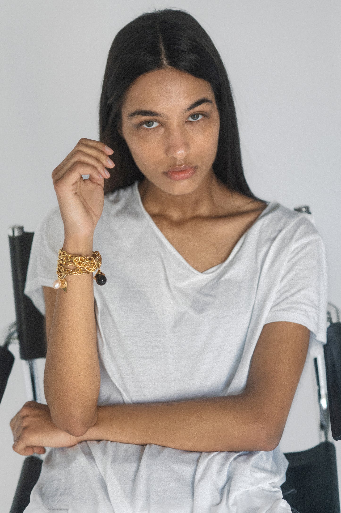 Anchor necklace gold