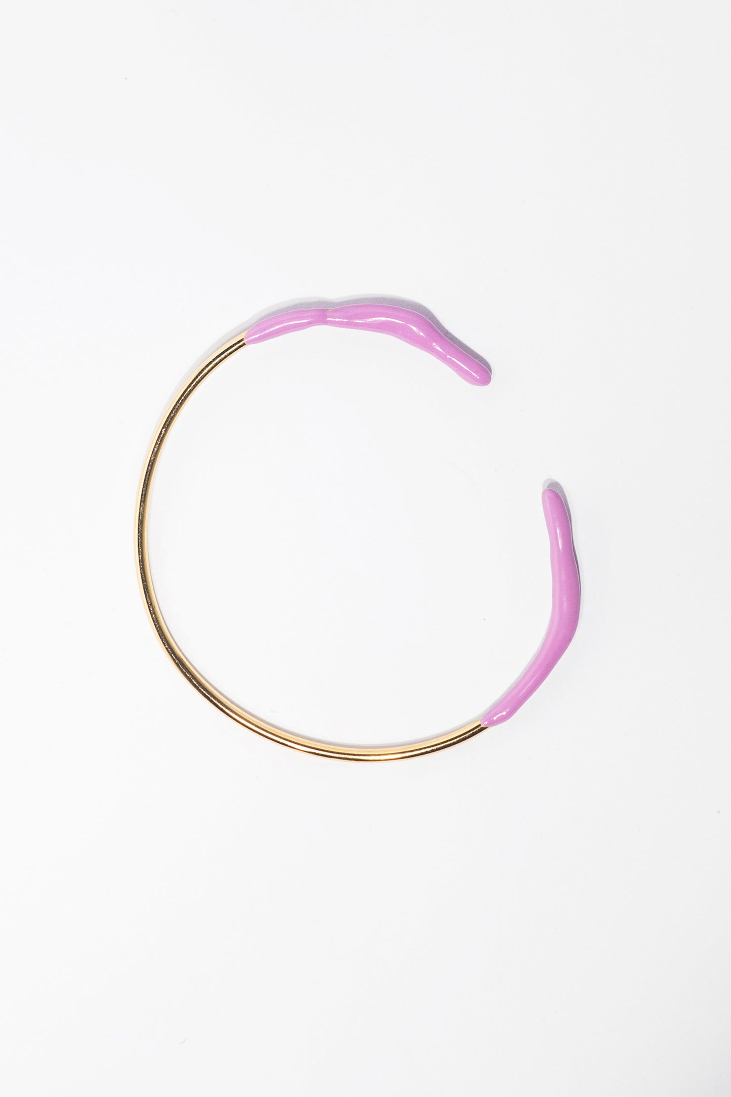 Bow cuff