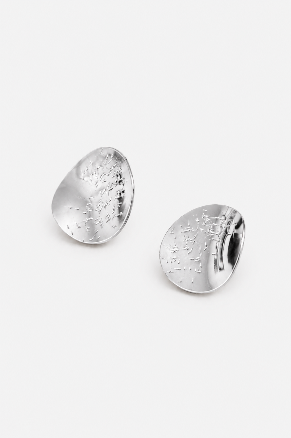 Swallow earrings gold