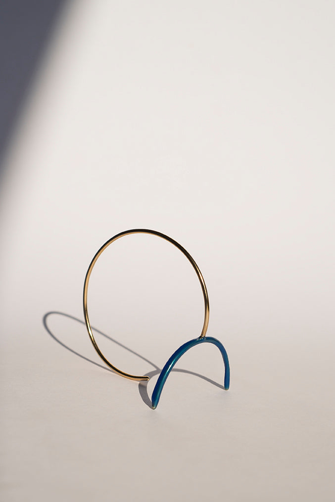 Playground cuff with a hint of blue