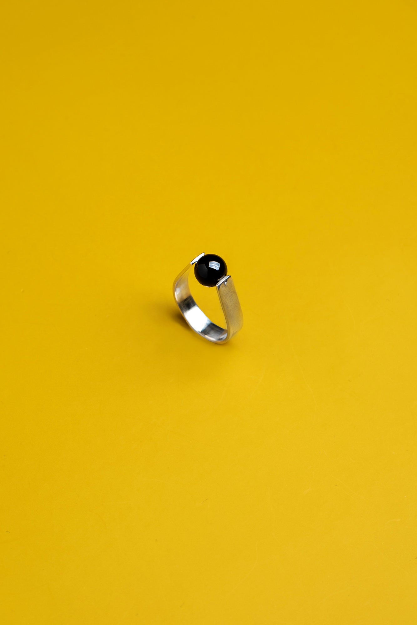 Serendipity ring onyx