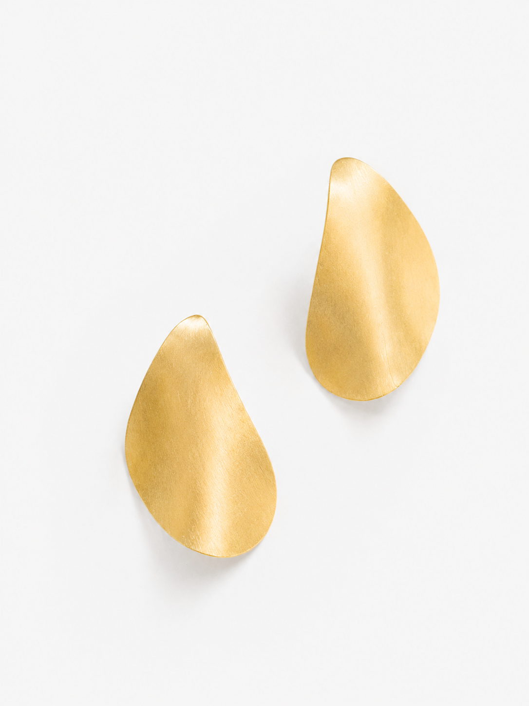 lskra earrings