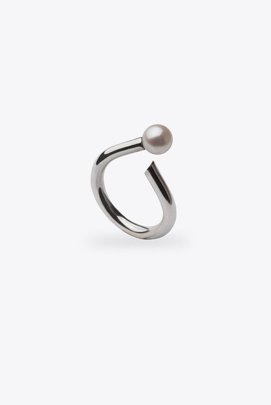 Pearl Twisted ring