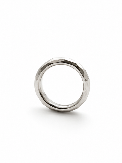 Cut Ring