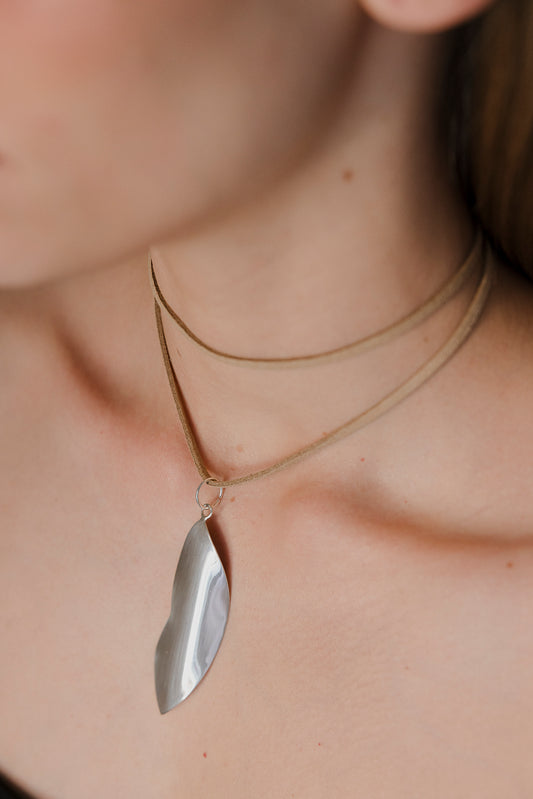 Mae necklace 02