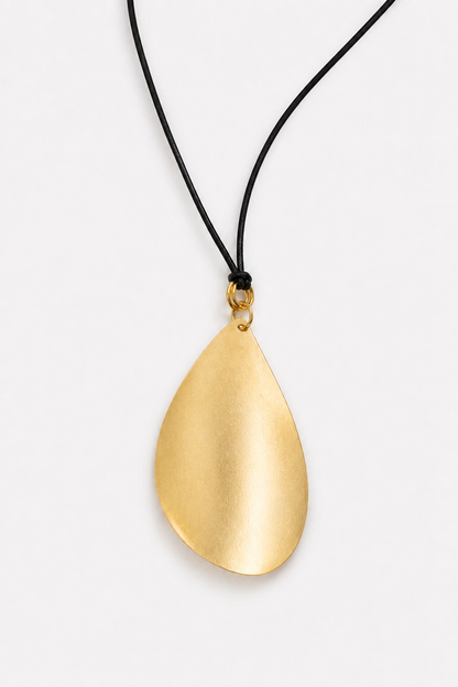 Shell necklace matte finsh