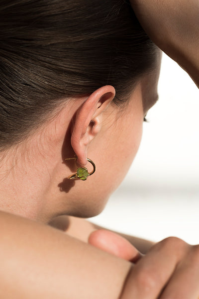Twisted earrings peridot