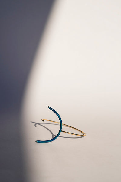 Playground cuff with a hint of blue