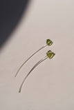 Sprout ear pin peridot