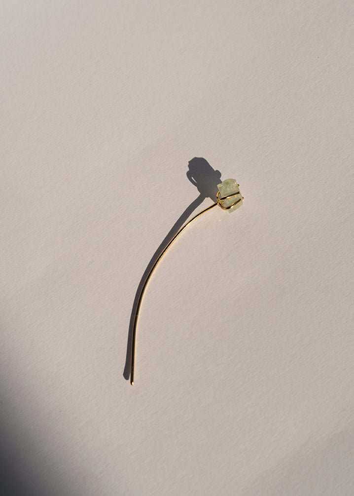 Sprout ear pin aquamarine