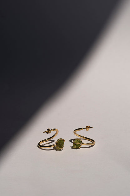 Twisted earrings peridot