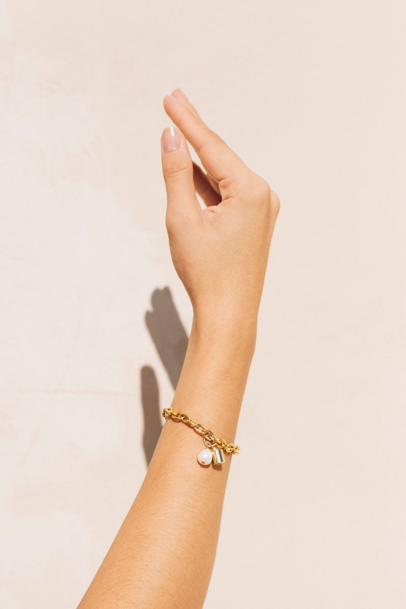 Bullet Bracelet Gold by the sustainable designer brand Little Wonder