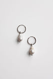 Everyday Pearl earrings