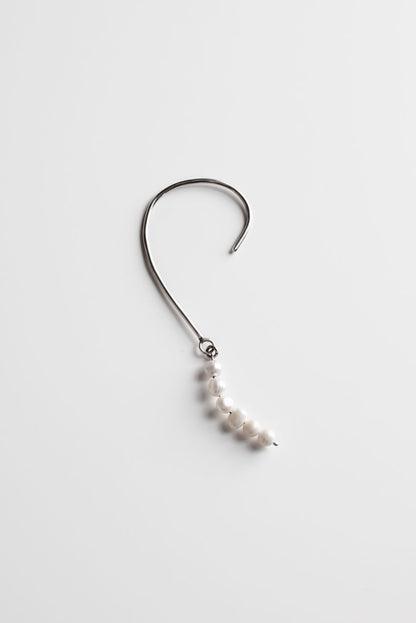 Pearl Drops ear cuff