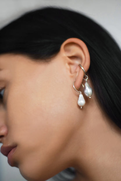 Everyday Pearl earrings